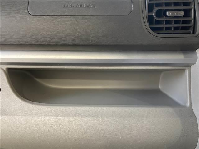 タント Ｇ　ＳＡＩＩ　禁煙車　ナビ　フルセグ　ＤＶＤ　Ｂｌｕｅｔｏｏｔｈ対応　バックカメラ　衝突軽減ブレーキ　横滑り防止装置　アイドリングストップ　両側電動スライドドア　　純正アルミホイール　　ベンチシート　スマートキー（32枚目）