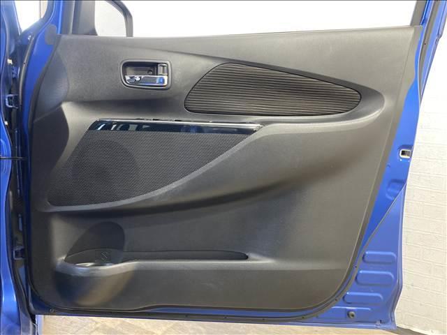 デイズ ハイウェイスター X 禁煙車 ナビ フルセグ DVD Bluetooth対応 全方位カメラ ETC車載器 衝突軽減ブレーキ 横滑り防止装置 衝突安全ボディ 盗難防止装置 純正アルミホイール HIDヘッドライト スマートキー(23枚目)