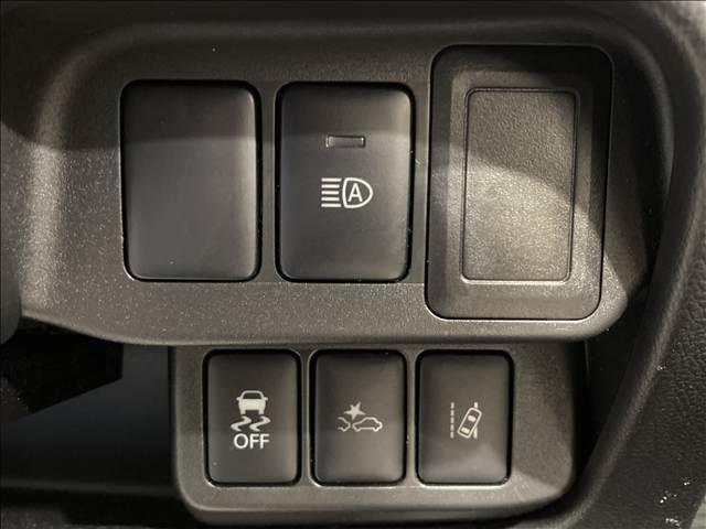 デイズ ハイウェイスター X 禁煙車 ナビ フルセグ DVD Bluetooth対応 全方位カメラ ETC車載器 衝突軽減ブレーキ 横滑り防止装置 衝突安全ボディ 盗難防止装置 純正アルミホイール HIDヘッドライト スマートキー(29枚目)