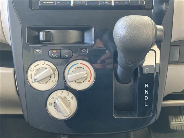 デイズ Ｊ　ナビ　フルセグＴＶ　ＤＶＤ再生　Ｂｌｕｅｔｏｏｔｈ対応　ＥＴＣ車載器　パワステ　パワーウインド　ＡＢＳ　Ｗエアバック　衝突安全ボディ　盗難防止装置　ベンチシート　キーレスエントリー（9枚目）