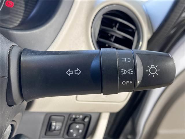 デイズ Ｊ　ナビ　フルセグＴＶ　ＤＶＤ再生　Ｂｌｕｅｔｏｏｔｈ対応　ＥＴＣ車載器　パワステ　パワーウインド　ＡＢＳ　Ｗエアバック　衝突安全ボディ　盗難防止装置　ベンチシート　キーレスエントリー（11枚目）