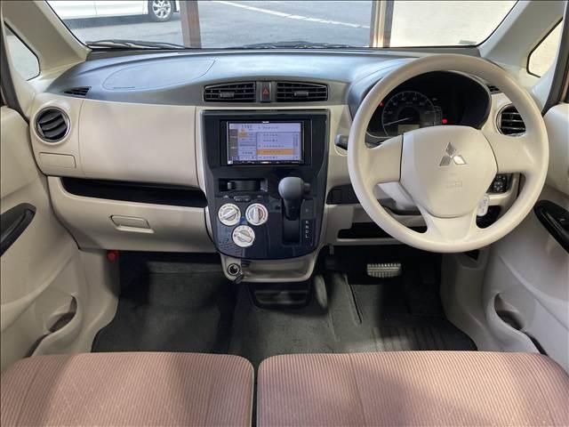 ｅＫワゴン Ｅ　禁煙車　ナビ　ワンセグＴＶ　ＣＤ再生　バックカメラ　ＡＢＳ　Ｗエアバック　衝突安全ボディ　運転席シートヒーター　ベンチシート　パワステ　パワーウインド　エアコン　電動格納ミラー　ベンチシート　キーレス（2枚目）