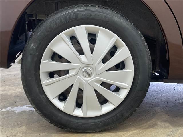 デイズ Ｘ　Ｖセレクション＋セーフティＩＩ　禁煙車　ナビ　フルセグＴＶ　ＤＶＤ再生　Ｂｌｕｅｔｏｏｔｈ対応　全方位カメラ　衝突軽減ブレーキ　横滑り防止装置　衝突安全ボディ　ＡＢＳ　Ｗエアバック　アイドリングストップ　盗難防止装置　スマートキー（20枚目）