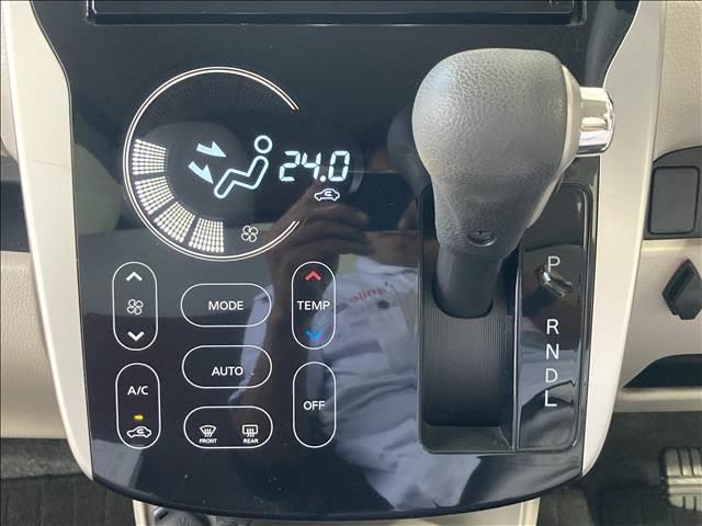 デイズ Ｘ　モカセレクション　禁煙車　ナビ　フルセグＴＶ　ＤＶＤ再生　Ｂｌｕｅｔｏｏｔｈ対応　全方位カメラ　衝突軽減ブレーキ　横滑り防止装置　衝突安全ボディ　ＡＢＳ　Ｗエアバック　アイドリングストップ　盗難防止装置　スマートキー（10枚目）