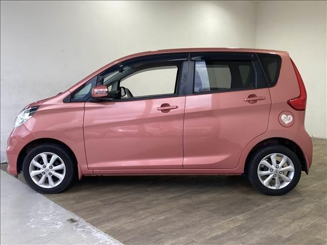 デイズ Ｘ　モカセレクション　禁煙車　ナビ　フルセグＴＶ　ＤＶＤ再生　Ｂｌｕｅｔｏｏｔｈ対応　全方位カメラ　衝突軽減ブレーキ　横滑り防止装置　衝突安全ボディ　ＡＢＳ　Ｗエアバック　アイドリングストップ　盗難防止装置　スマートキー（15枚目）