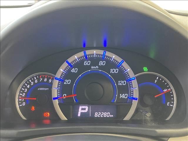 ワゴンＲ ＦＸリミテッド　禁煙車　純正ＣＤコンポ　ＡＢＳ　Ｗエアバック　衝突安全ボディ　アイドリングストップ　盗難防止装置　オートエアコン　純正アルミホイール　社外ＨＩＤヘッドライト　ベンチシート　スマートキー（3枚目）