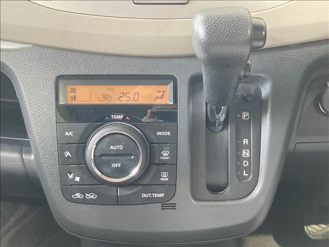 ワゴンＲ ＦＸリミテッド　禁煙車　純正ＣＤコンポ　ＡＢＳ　Ｗエアバック　衝突安全ボディ　アイドリングストップ　盗難防止装置　オートエアコン　純正アルミホイール　社外ＨＩＤヘッドライト　ベンチシート　スマートキー（6枚目）