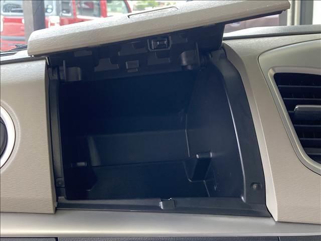 ワゴンＲ ＦＸリミテッド　禁煙車　純正ＣＤコンポ　ＡＢＳ　Ｗエアバック　衝突安全ボディ　アイドリングストップ　盗難防止装置　オートエアコン　純正アルミホイール　社外ＨＩＤヘッドライト　ベンチシート　スマートキー（26枚目）