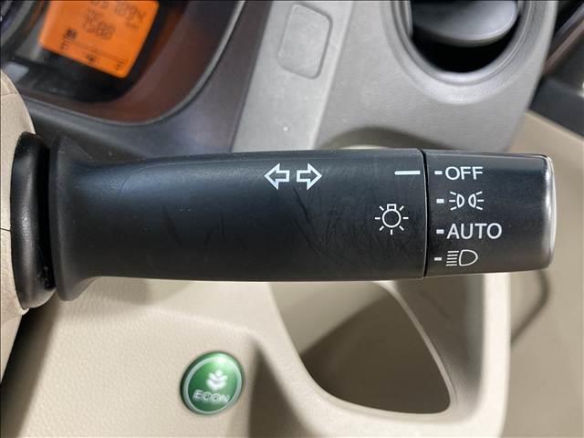 N-WGN G・Lパッケージ 禁煙車 ナビ ワンセグTV CD Bluetooth対応 バックカメラ ETC車載器 衝突軽減ブレーキ 横滑り防止装置 衝突安全ボディ サイドエアバック HIDヘッドライト ベンチシート スマートキー(13枚目)