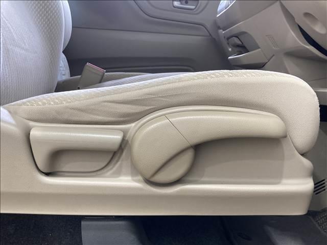 N-WGN G・Lパッケージ 禁煙車 CDプレーヤー 電動格納ドアミラー 衝突軽減ブレーキ スリップ防止 アイドリングストップ 社外アルミ スマートキー プッシュスタート HIDヘッドライト オートライト エアバック(21枚目)