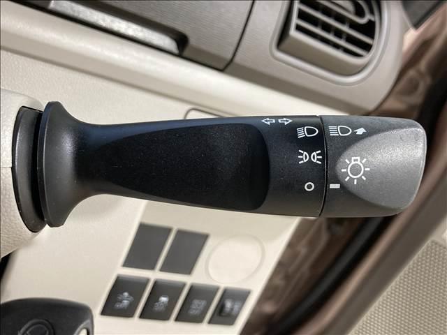 タント L SAII 禁煙車 ナビ フルセグTV DVD再生 Bluetooth対応 衝突軽減ブレーキ 横滑り防止装置 衝突安全ボディ ABS Wエアバック アイドリングストップ 両側スライドドア ベンチシート キーレス(11枚目)