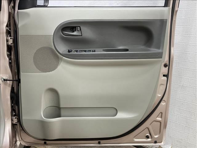 タント L SAII 禁煙車 ナビ フルセグTV DVD再生 Bluetooth対応 衝突軽減ブレーキ 横滑り防止装置 衝突安全ボディ ABS Wエアバック アイドリングストップ 両側スライドドア ベンチシート キーレス(22枚目)