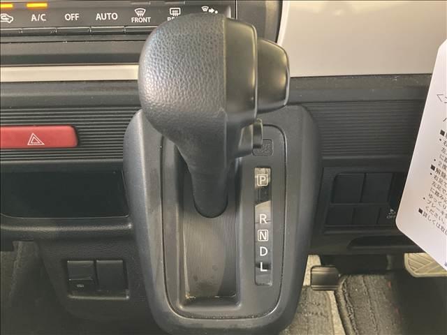 スペーシア ハイブリッドＧ　禁煙車　社外ＣＤコンポ　ＡＢＳ　Ｗエアバック　横滑り防止装置　アイドリングストップ　サイドエアバック　オートエアコン　両側スライドドア　社外アルミホイール　ベンチシート　スマートキー（7枚目）