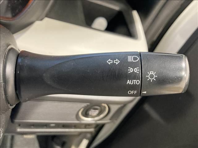 スペーシア ハイブリッドＧ　禁煙車　社外ＣＤコンポ　ＡＢＳ　Ｗエアバック　横滑り防止装置　アイドリングストップ　サイドエアバック　オートエアコン　両側スライドドア　社外アルミホイール　ベンチシート　スマートキー（9枚目）