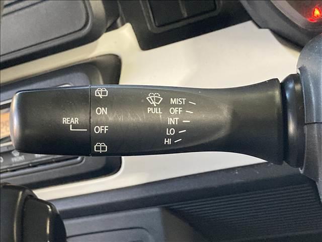 スペーシア ハイブリッドＧ　禁煙車　社外ＣＤコンポ　ＡＢＳ　Ｗエアバック　横滑り防止装置　アイドリングストップ　サイドエアバック　オートエアコン　両側スライドドア　社外アルミホイール　ベンチシート　スマートキー（10枚目）