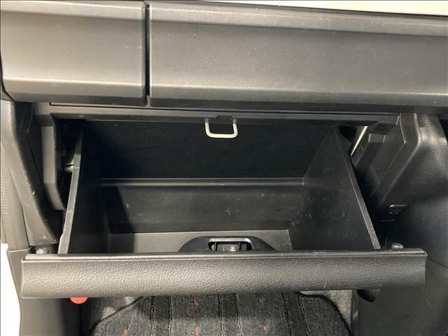 スペーシア ハイブリッドＧ　禁煙車　社外ＣＤコンポ　ＡＢＳ　Ｗエアバック　横滑り防止装置　アイドリングストップ　サイドエアバック　オートエアコン　両側スライドドア　社外アルミホイール　ベンチシート　スマートキー（30枚目）