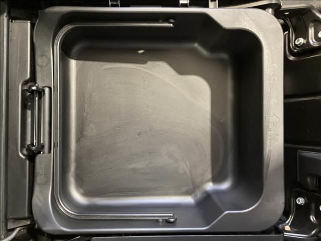 スペーシア ハイブリッドＧ　禁煙車　社外ＣＤコンポ　ＡＢＳ　Ｗエアバック　横滑り防止装置　アイドリングストップ　サイドエアバック　オートエアコン　両側スライドドア　社外アルミホイール　ベンチシート　スマートキー（31枚目）