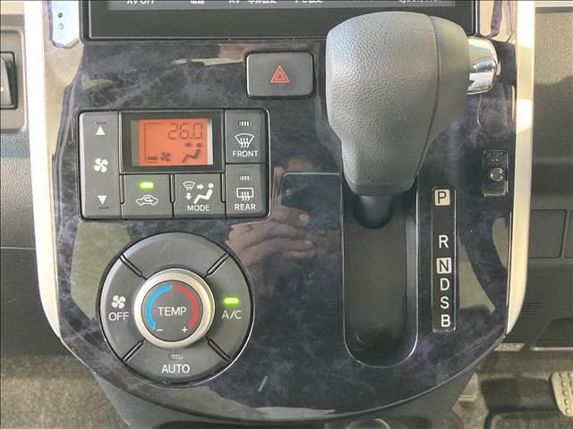 タント カスタムX トップエディションSAIII 禁煙車 ナビ フルセグ DVD Bluetooth バックカメラ ETC 衝突軽減ブレーキ 横滑り防止装置 車線逸脱防止装置 障害物センサー 左側電動スライドドア LEDヘッドライト スマートキー(12枚目)