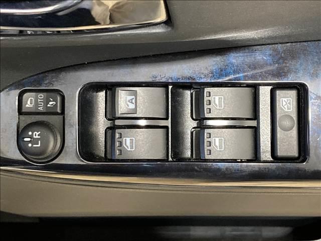 タント カスタムX トップエディションSAIII 禁煙車 ナビ フルセグ DVD Bluetooth バックカメラ ETC 衝突軽減ブレーキ 横滑り防止装置 車線逸脱防止装置 障害物センサー 左側電動スライドドア LEDヘッドライト スマートキー(26枚目)