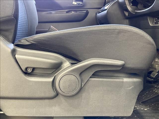 ���X�ł͔N�ԂP�O�O�O��ȏ��̔����Ă���v���̃X�^�b�t�����q�l�̃��C�t�X�^�C���ɍ��������Ԃ����Љ�I���q�l�̃J�[���C�t�ɂ҂�����ƍ�������������Ă����Ă��������܂��B