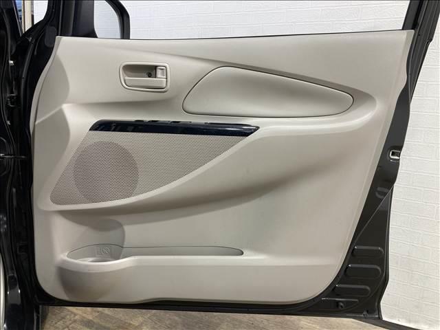 �y�����ԂR�X�D�W���~���X�̌y�X�}�C���͒n��ő勉�A�I�[�����[�J�[���戵���A�펞�R�O�O��ȏ�̍݌ɂ�W�����Ă��܂��B