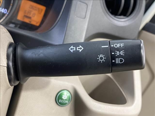 Ｎ－ＷＧＮ Ｇ　純正ナビ　ワンセグ　ＤＶＤ　Ｂｌｕｅｔｏｏｔｈ対応　バックカメラ　ＡＢＳ　Ｗエアバック　横滑り防止装置　アイドリングストップ　盗難防止装置　衝突安全ボディ　オートエアコン　ベンチシート　スマートキー（12枚目）