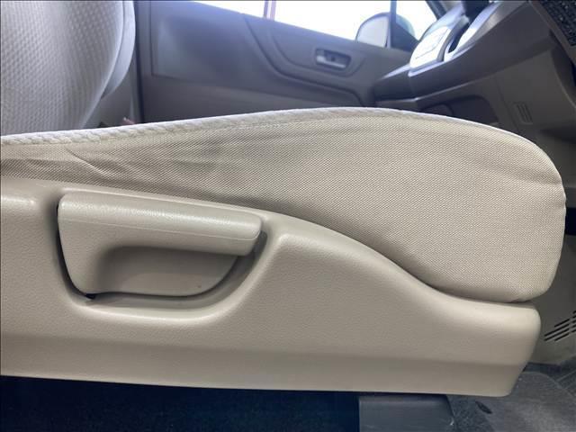 Ｎ－ＷＧＮ Ｇ　純正ナビ　ワンセグ　ＤＶＤ　Ｂｌｕｅｔｏｏｔｈ対応　バックカメラ　ＡＢＳ　Ｗエアバック　横滑り防止装置　アイドリングストップ　盗難防止装置　衝突安全ボディ　オートエアコン　ベンチシート　スマートキー（25枚目）