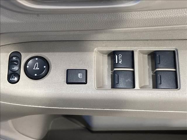 �y�����ԂR�X�D�W���~���X�̌y�X�}�C���͒n��ő勉�A�I�[�����[�J�[���戵���A�펞�R�O�O��ȏ�̍݌ɂ�W�����Ă��܂��B