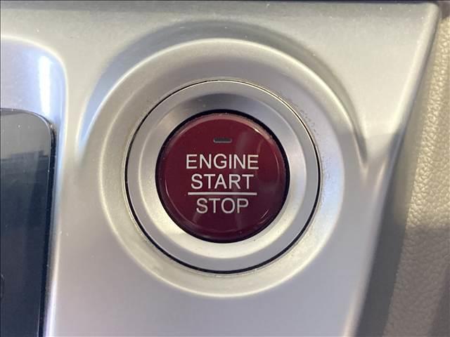 ���X�ł͔N�ԂP�O�O�O��ȏ��̔����Ă���v���̃X�^�b�t�����q�l�̃��C�t�X�^�C���ɍ��������Ԃ����Љ�I���q�l�̃J�[���C�t�ɂ҂�����ƍ�������������Ă����Ă��������܂��B