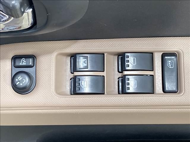 �y�����ԂR�X�D�W���~���X�̌y�X�}�C���͒n��ő勉�A�I�[�����[�J�[���戵���A�펞�R�O�O��ȏ�̍݌ɂ�W�����Ă��܂��B