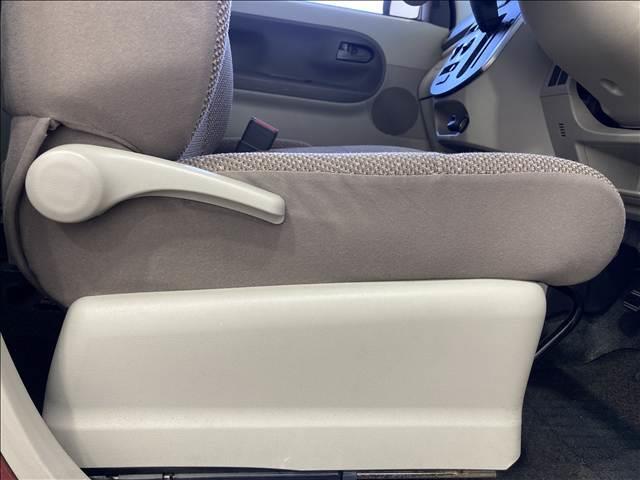 タント Ｌ“ＳＡＩＩ”　ナビ　ワンセグ　ＣＤ　バックカメラ　ＥＴＣ車載器　衝突軽減ブレーキ　横滑り防止装置　車線逸脱防止装置　衝突安全ボディ　アイドリングストップ　ベンチシート　社外ＬＥＤヘッドライト　キーレスエントリー（28枚目）