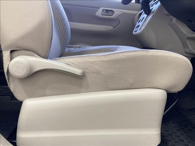 ���X�ł͔N�ԂP�O�O�O��ȏ��̔����Ă���v���̃X�^�b�t�����q�l�̃��C�t�X�^�C���ɍ��������Ԃ����Љ�I���q�l�̃J�[���C�t�ɂ҂�����ƍ�������������Ă����Ă��������܂��B