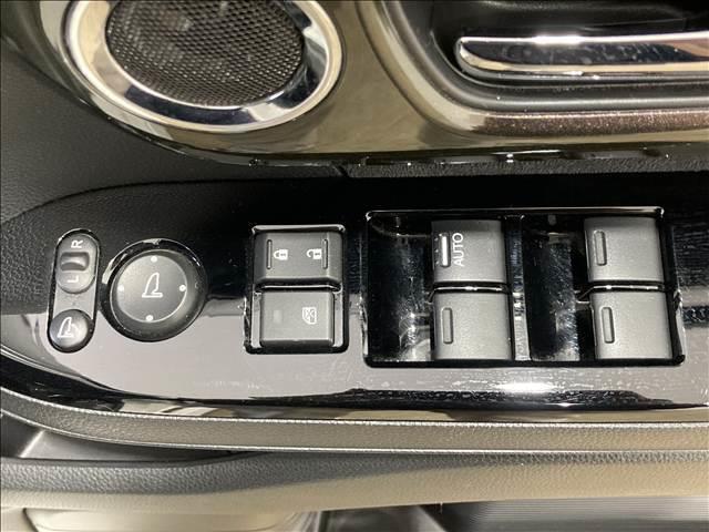 Ｎ－ＢＯＸカスタム Ｇ・Ｌホンダセンシング　純正ナビ　フルセグ　ＤＶＤ　Ｂｌｕｅｔｏｏｔｈ　バックカメラ　ＥＴＣ　衝突軽減ブレーキ　横滑り防止装置　車線逸脱防止装置　クルーズコントロール　左側電動スライド　ＬＥＤヘッドライト　スマートキー（26枚目）