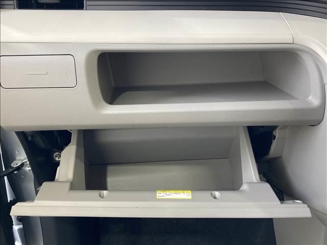 ムーヴ L SAII 社外CDコンポ ETC車載器 衝突軽減ブレーキ 横滑り防止装置 車線逸脱防止装置 衝突安全ボディ ABS Wエアバック アイドリングストップ 盗難防止装置 ベンチシート キーレスエントリー(29枚目)