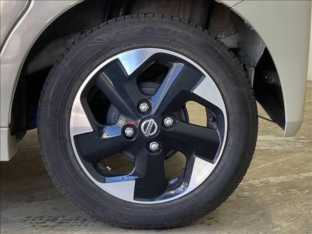 ルークス ハイウェイスター X ナビ フルセグ DVD Bluetooth対応 全方位カメラ ETC車載器 衝突軽減ブレーキ 横滑り防止装置 左側電動スライド 純正アルミホイール オートエアコン LEDヘッドライト スマートキー(21枚目)