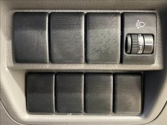 ��������̍݌ɂ̒�����A���������̂P��𐥔�Ƃ����T�����������I