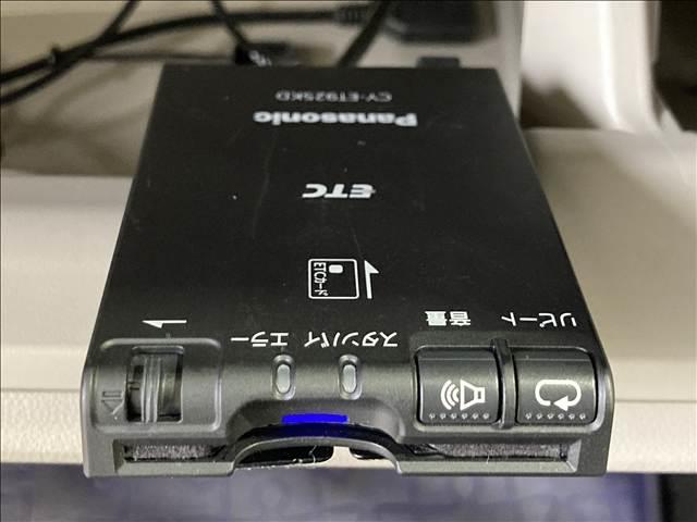 �h���X�ł͖�����������̂����X�𒸂��Ă���܂��B���ׁ̈A�����X�̍ۂɂ͗��X�\����������߂��Ă���܂��B�@��]�̓��ɂ��A���ԁA���Ԃ�I�����ė\������肢�v���܂��B