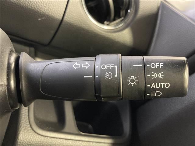 Ｎ－ＢＯＸカスタム Ｇ・Ｌホンダセンシング　ナビ　フルセグ　ＤＶＤ　Ｂｌｕｅｔｏｏｔｈ　バックカメラ　ＥＴＣ　衝突軽減ブレーキ　横滑り防止装置　車線逸脱防止装置　クルーズコントロール　左側電動スライドドア　純正アルミホイール　ＬＥＤヘッドライト（14枚目）