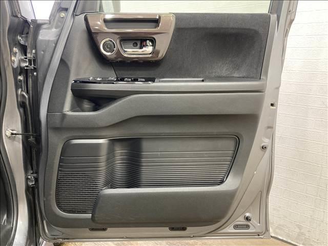 Ｎ－ＢＯＸカスタム Ｇ・Ｌホンダセンシング　ナビ　フルセグ　ＤＶＤ　Ｂｌｕｅｔｏｏｔｈ　バックカメラ　ＥＴＣ　衝突軽減ブレーキ　横滑り防止装置　車線逸脱防止装置　クルーズコントロール　左側電動スライドドア　純正アルミホイール　ＬＥＤヘッドライト（25枚目）