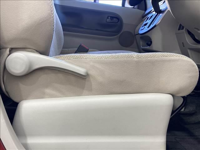 タント Ｌ　スマートセレクションＳＡ　ナビ　ワンセグＴＶ　ＣＤ再生　バックカメラ　ＥＴＣ　社外アルミホイール　両側スライド　衝突軽減ブレーキ　スリップ防止　アイドリングストップ　ベンチシート　キーレス　エアバッグ　電動格納ドアミラー（25枚目）