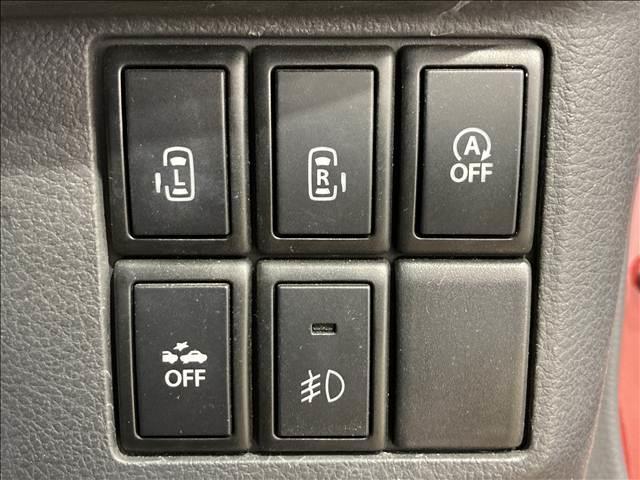 スペーシアカスタム ＸＳリミテッド　ナビ　ワンセグＴＶ　Ｂｌｕｅｔｏｏｔｈ　両側電動スライドドア　純正アルミホイール　衝突軽減ブレーキ　スリップ防止　アイドリングストップ　ＨＩＤヘッドライト　オートライト　シートヒーター　スマートキー（26枚目）