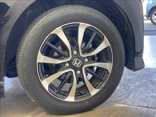 Ｎ－ＢＯＸカスタム Ｇ・Ｌホンダセンシング　社外ナビ　フルセグＴＶ　Ｂｌｕｅｔｏｏｔｈ　ＣＤ・ＤＶＤ再生　バックカメラ　ＥＴＣ　両側スライド片側電動スライドドア　ＬＥＤヘッドライト　車線逸脱防止　衝突軽減ブレーキ　スリップ防止　純正アルミ（19枚目）