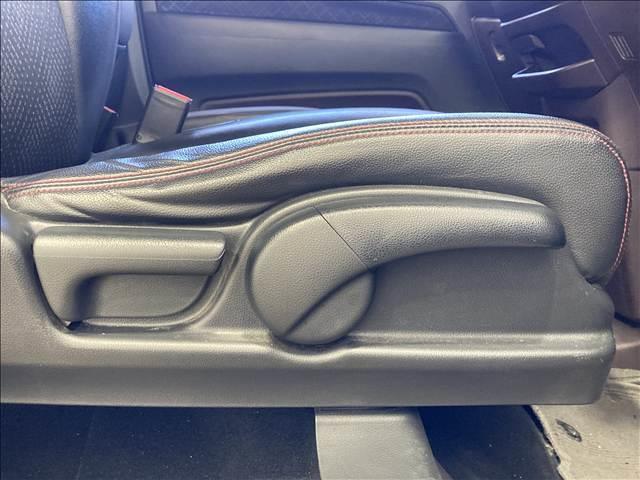 ���X�ł͔N�ԂP�O�O�O��ȏ��̔����Ă���v���̃X�^�b�t�����q�l�̃��C�t�X�^�C���ɍ��������Ԃ����Љ�I���q�l�̃J�[���C�t�ɂ҂�����ƍ�������������Ă����Ă��������܂��B