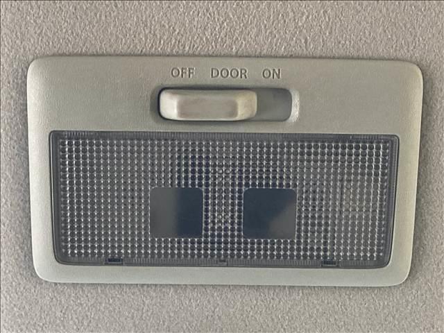 ���X�ł͔N�ԂP�O�O�O��ȏ��̔����Ă���v���̃X�^�b�t�����q�l�̃��C�t�X�^�C���ɍ��������Ԃ����Љ�I���q�l�̃J�[���C�t�ɂ҂�����ƍ�������������Ă����Ă��������܂��B