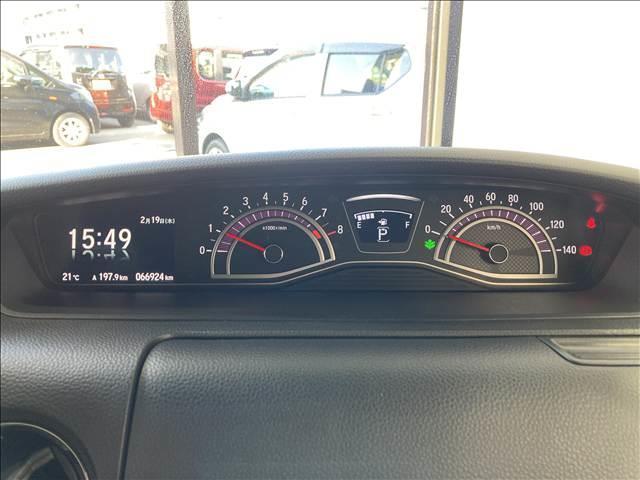 Ｎ－ＢＯＸカスタム Ｇ・Ｌホンダセンシング　ナビ　フルセグ　ＤＶＤ　Ｂｌｕｅｔｏｏｔｈ　バックカメラ　ＥＴＣ　衝突軽減ブレーキ　横滑り防止装置　車線逸脱防止装置　クルーズコントロール　障害物センサー　両側電動スライド　ＬＥＤヘッドライト（3枚目）