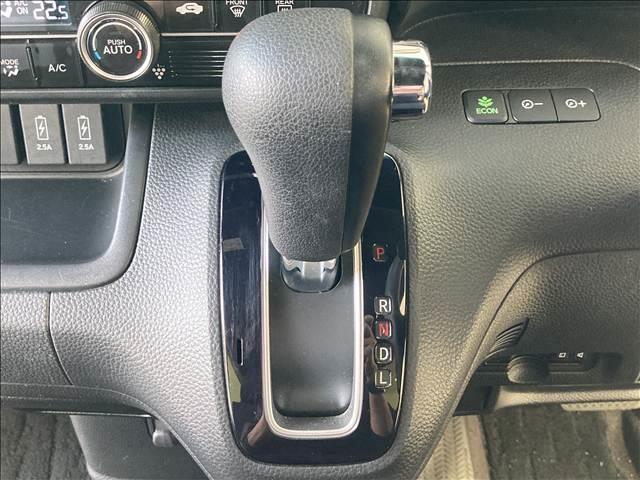 Ｎ－ＢＯＸカスタム Ｇ・Ｌホンダセンシング　ナビ　フルセグ　ＤＶＤ　Ｂｌｕｅｔｏｏｔｈ　バックカメラ　ＥＴＣ　衝突軽減ブレーキ　横滑り防止装置　車線逸脱防止装置　クルーズコントロール　障害物センサー　両側電動スライド　ＬＥＤヘッドライト（12枚目）