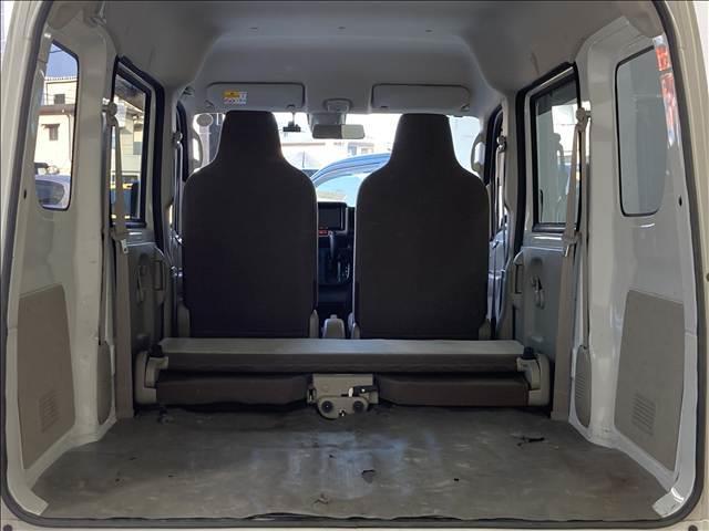 ���X�ł́A�Ԍ��A�����A���A�h���A���b�J�[�A���[�h�T�[�r�X�ɕK�v�Ȏw��H��A�ݔ����O���[�v��Ђł��ׂĊ������Ă��܂��B