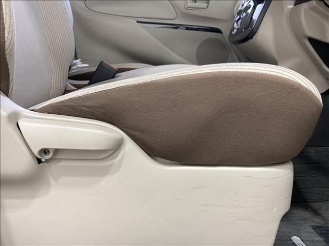 デイズ Ｊ　純正ナビ　フルセグＴＶ　Ｂｌｕｅｔｏｏｔｈ　ＣＤ再生　ＥＴＣ　衝突軽減ブレーキ　スリップ防止　キーレス　電動格納ドアミラー　パワーウィンドウ　パワーステアリング　エアバッグ　ベンチシート（24枚目）