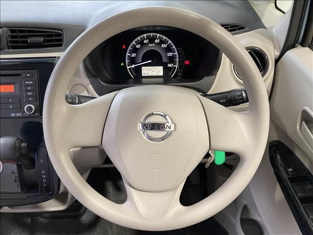 デイズ Ｊ　純正オーディオ　スリップ防止　衝突軽減ブレーキ　キーレス　ベンチシート　電動格納ドアミラー　パワーステアリング　パワーウィンドウ　ＡＢＳ　ＥＳＣ（7枚目）