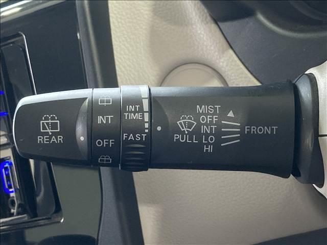 eKワゴン E オーディオ 電動格納ドアミラー キーレス ETC シートヒーター パワーウィンドウ パワーステアリング ABS ベンチシート 純正ホイールキャップ(9枚目)